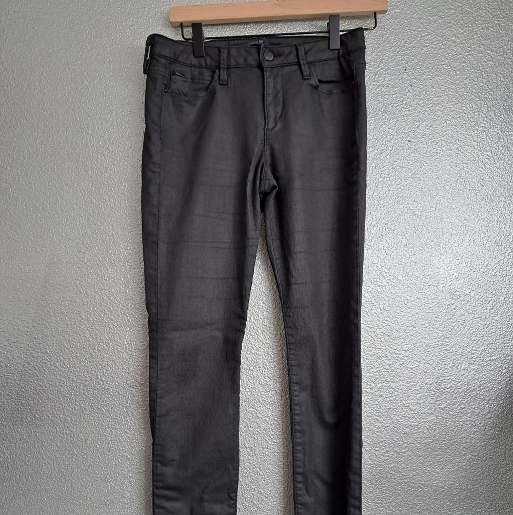 Joe's The Skinny  Black Coated Jeans in Fiona Wash   Size 27
